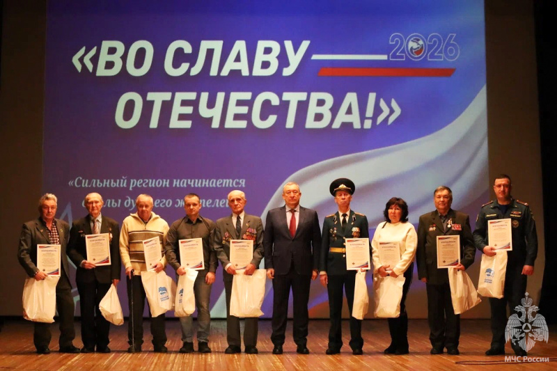 Военнослужащие центра приняли участие в торжественном концерте «Во славу Отечества»