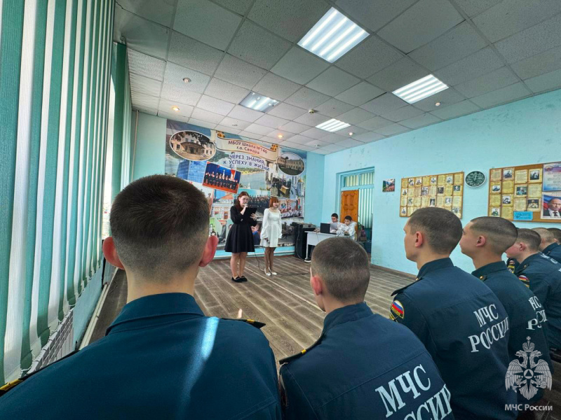 МБОУ школа №140 провела торжественный концерт «Песни военных лет» для военнослужащих центра