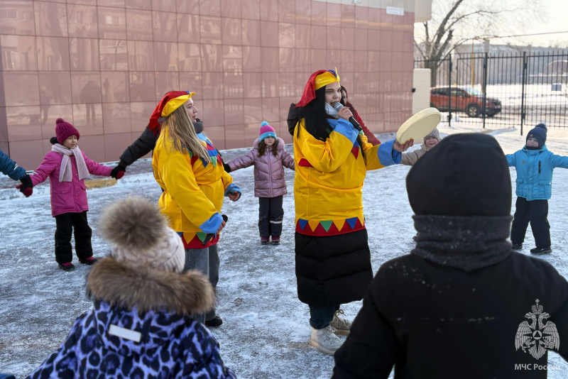 В Волжском спасательном центре состоялись традиционные масленичные гуляния!