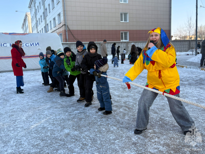 В Волжском спасательном центре состоялись традиционные масленичные гуляния!