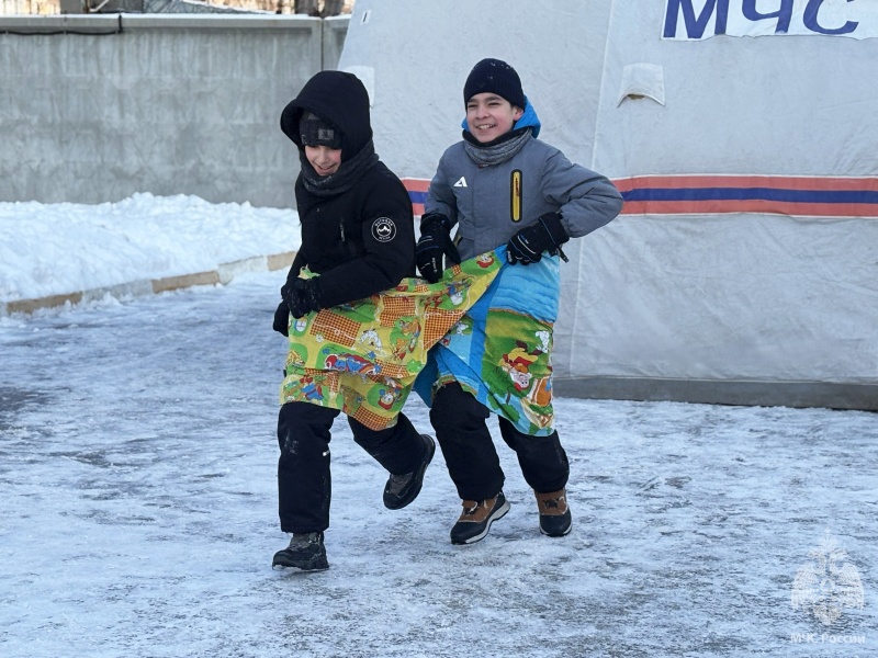 В Волжском спасательном центре состоялись традиционные масленичные гуляния!