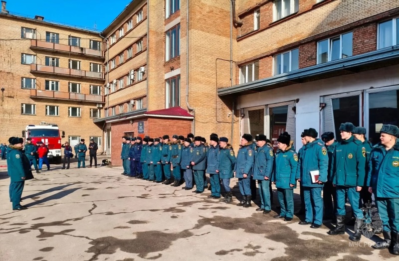 Команда Волжского спасательного центра заняла 1 место в ежегодных соревнованиях по ликвидации последствий при ДТП