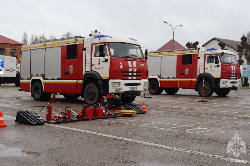 Команда Волжского спасательного центра заняла призовое место в соревнованиях по аварийно‑спасательным работам при ликвидации ЧС на автотранспорте среди Приволжского Федерального округа