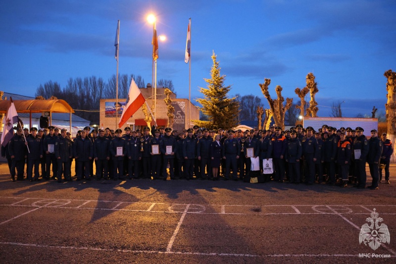 Команда Волжского спасательного центра заняла призовое место в соревнованиях по аварийно‑спасательным работам при ликвидации ЧС на автотранспорте среди Приволжского Федерального округа