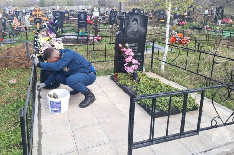 Сотрудники центра почтили память товарищей, погибших при исполнении служебного долга