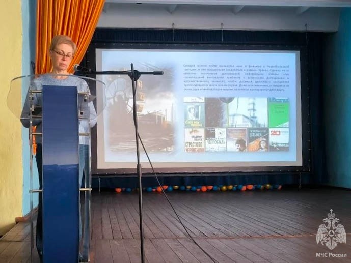 Волжский спасательный центр почтил память ликвидаторов Чернобыльской аварии