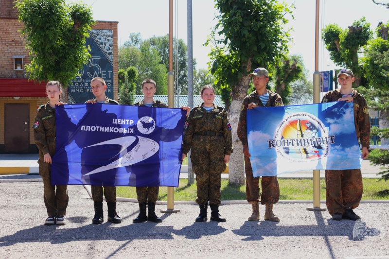Пиротехнический отряд ФГКУ «Волжский спасательный центр МЧС России» получил помощь от общественных организаций