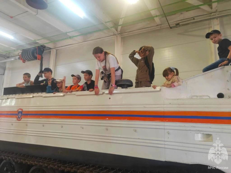 Волжский спасательный центр посетили ребята с центра “Семья” с увлекательной экскурсией!