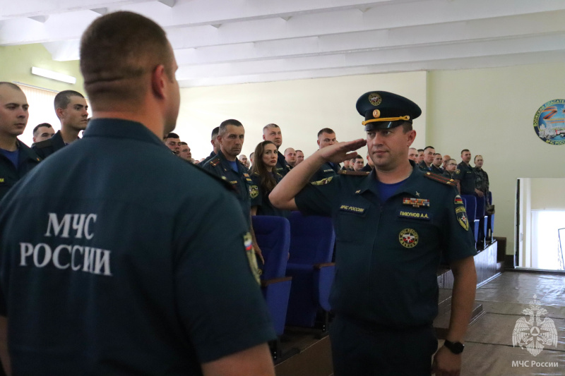 В Волжском спасательном центре прошел торжественный концерт, приуроченный Дню России!