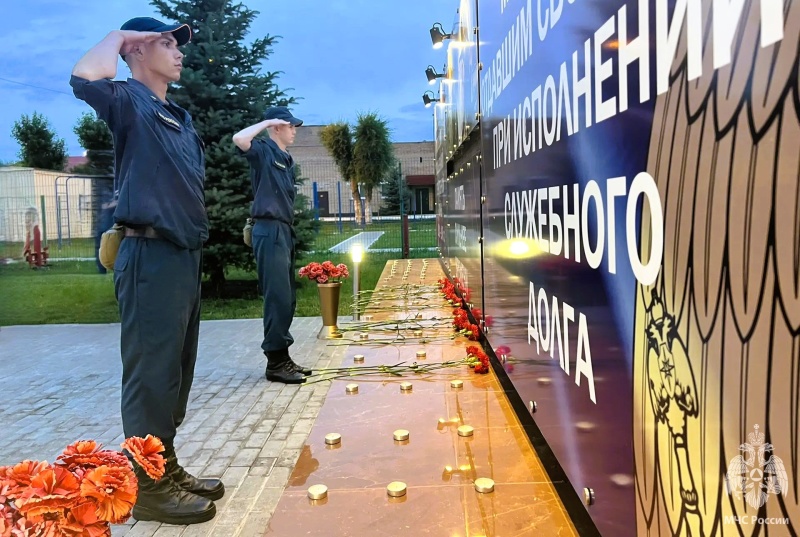 «Никто не забыт, ничто не забыто» – Волжский спасательный центр почтил память героев Великой Отечественной войны