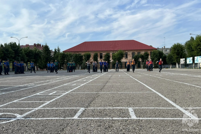 В Волжском спасательном центре прошла спортивная эстафета для военнослужащих по призыву