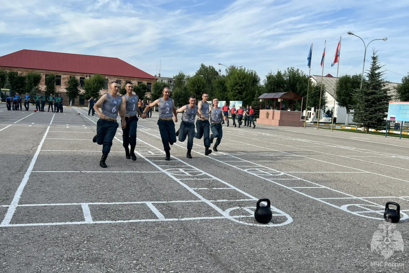В Волжском спасательном центре прошла спортивная эстафета для военнослужащих по призыву