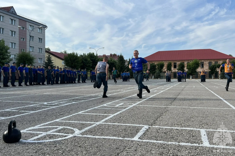 В Волжском спасательном центре прошла спортивная эстафета для военнослужащих по призыву