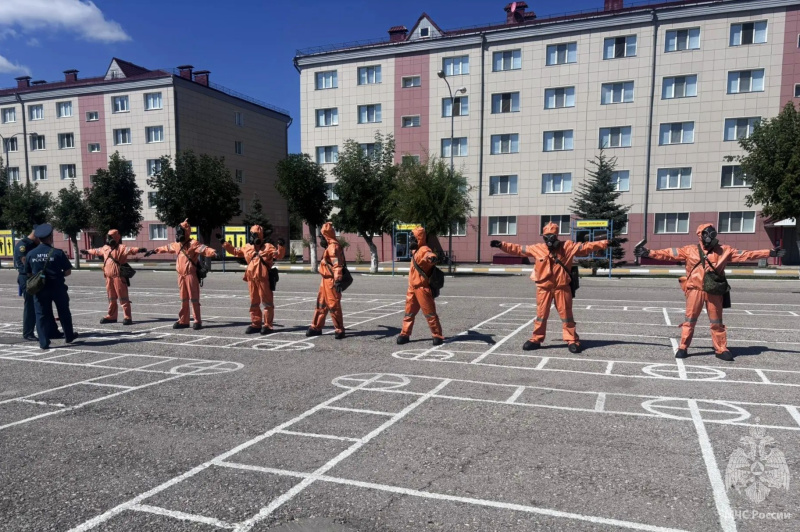 В ФГКУ «Волжский СЦ МЧС России» прибыли выпускники Академии гражданской защиты МЧС России
