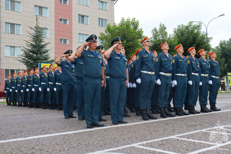 В Волжском спасательном центре состоялась торжественная церемония приведения молодого пополнения к Военной присяге!