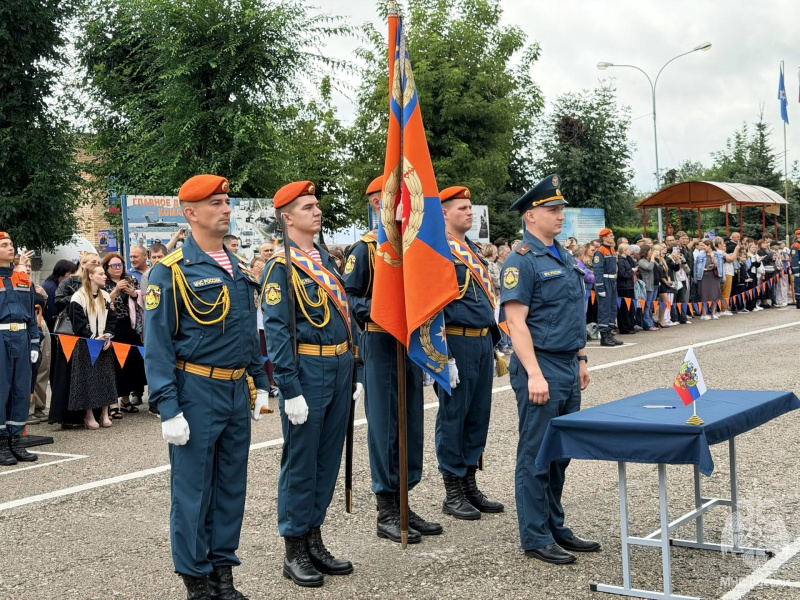 В Волжском спасательном центре состоялась торжественная церемония приведения молодого пополнения к Военной присяге!