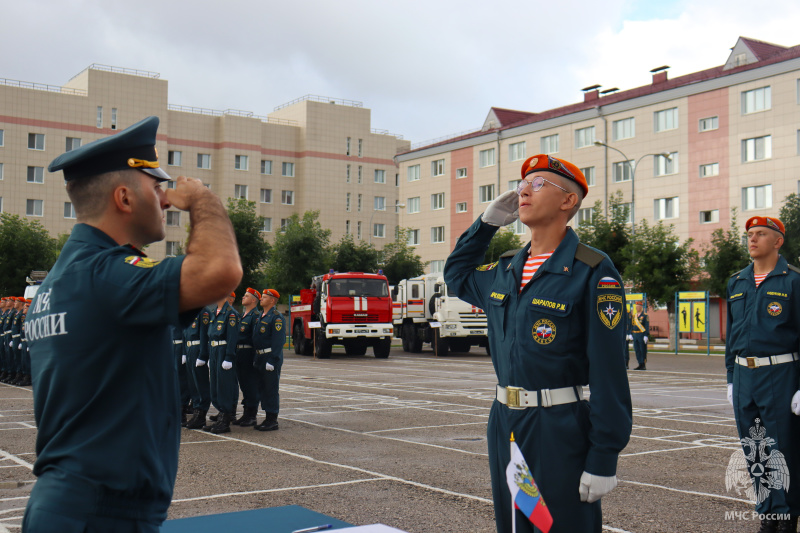 В Волжском спасательном центре состоялась торжественная церемония приведения молодого пополнения к Военной присяге!