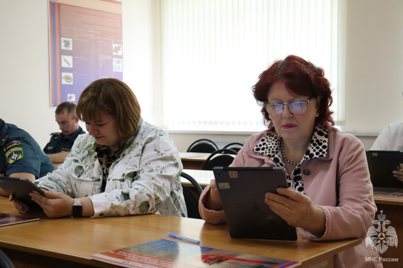 В ФГКУ "Волжский СЦ МЧС России" проходит социально-психологическое исследование