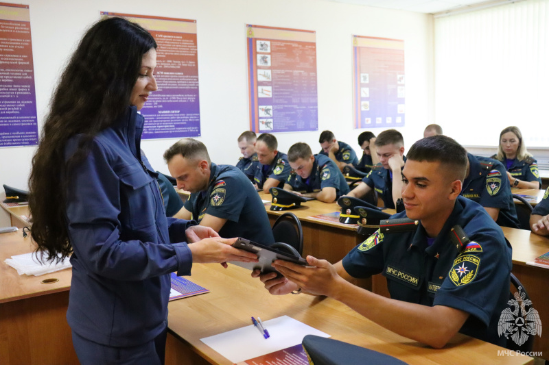 В ФГКУ "Волжский СЦ МЧС России" проходит социально-психологическое исследование
