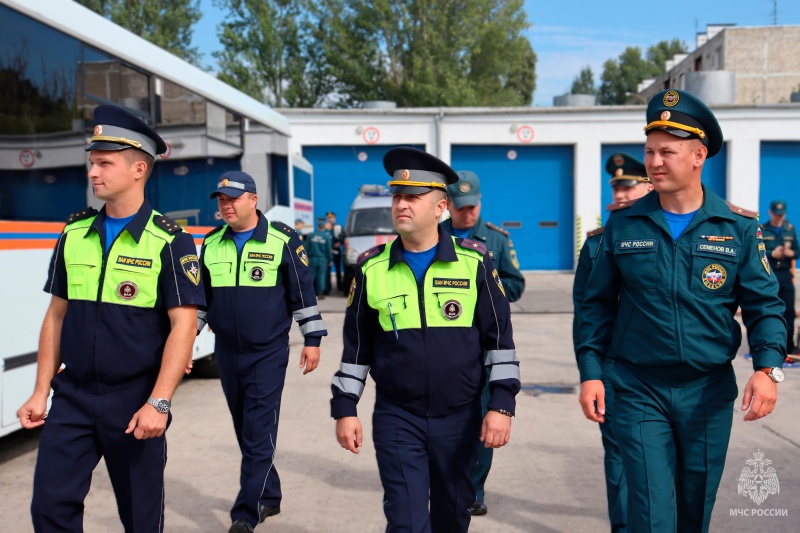 Военно-автомобильная инспекция проводит технический осмотр техники Волжского спасательного центра