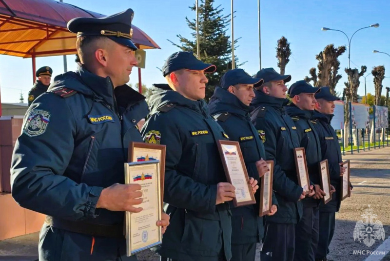 Военнослужащие Волжского спасательного центра — победители соревнований по гиревому спорту!